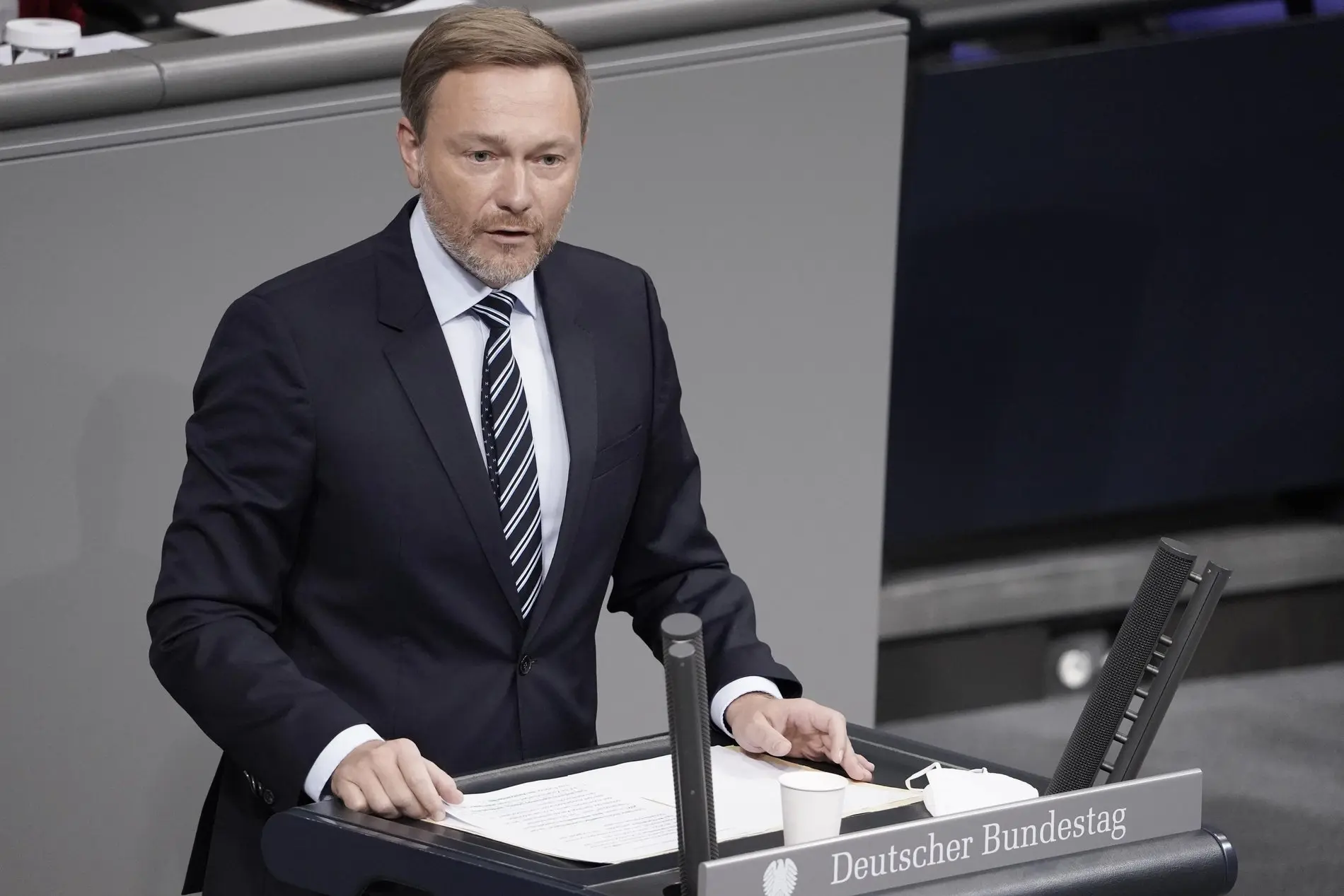 Finanzminister Christian Lindner (FDP) im Portrait im Bundestag