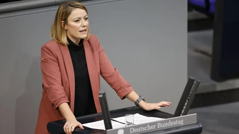 Clara Bünger während ihrer Rede im Deutschen Bundestag