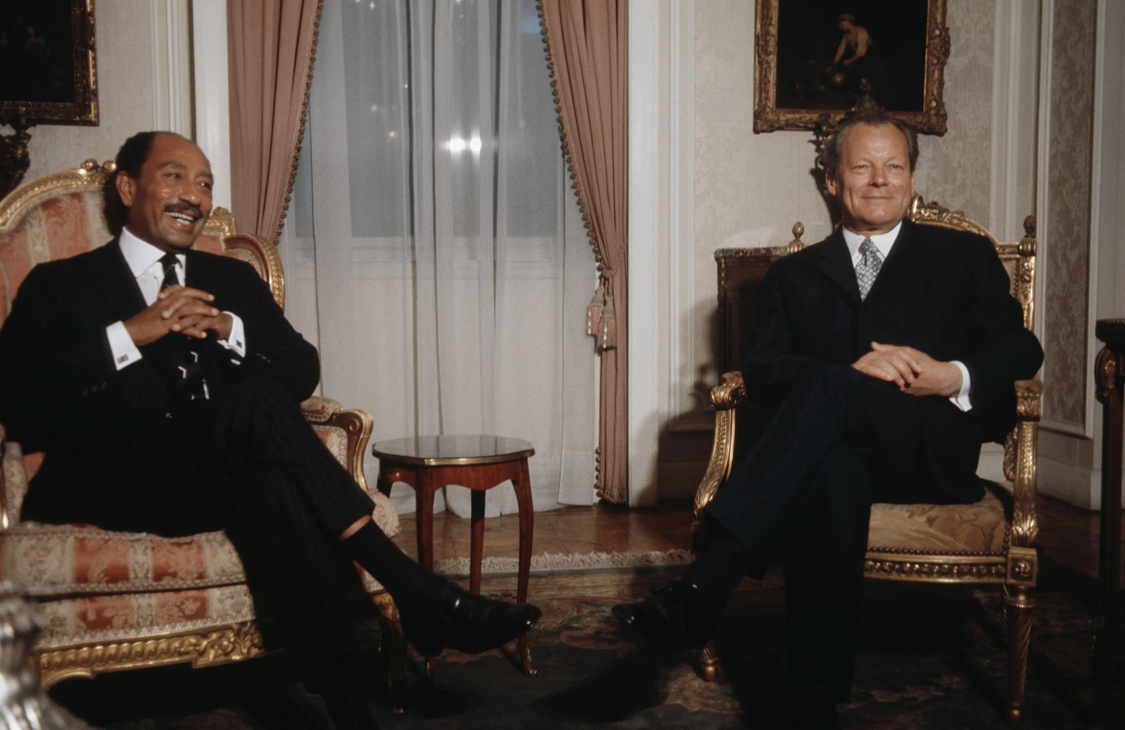Bundeskanzler Willy Brandt mit dem ägyptischen Staatspräsidenten Anwar El Sadat.