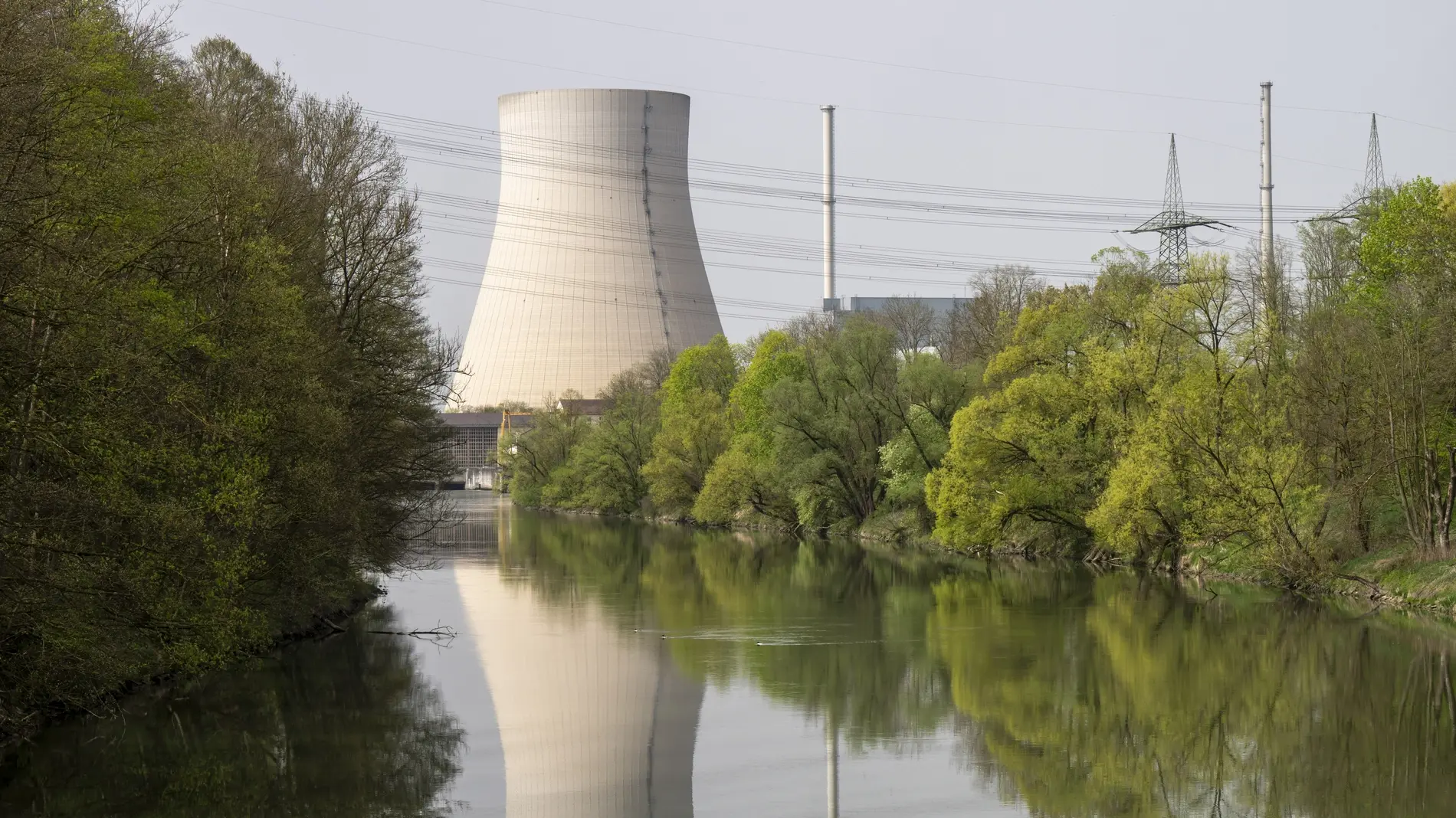 Mehr zum Thema Bundestag hält an Atomausstieg fest