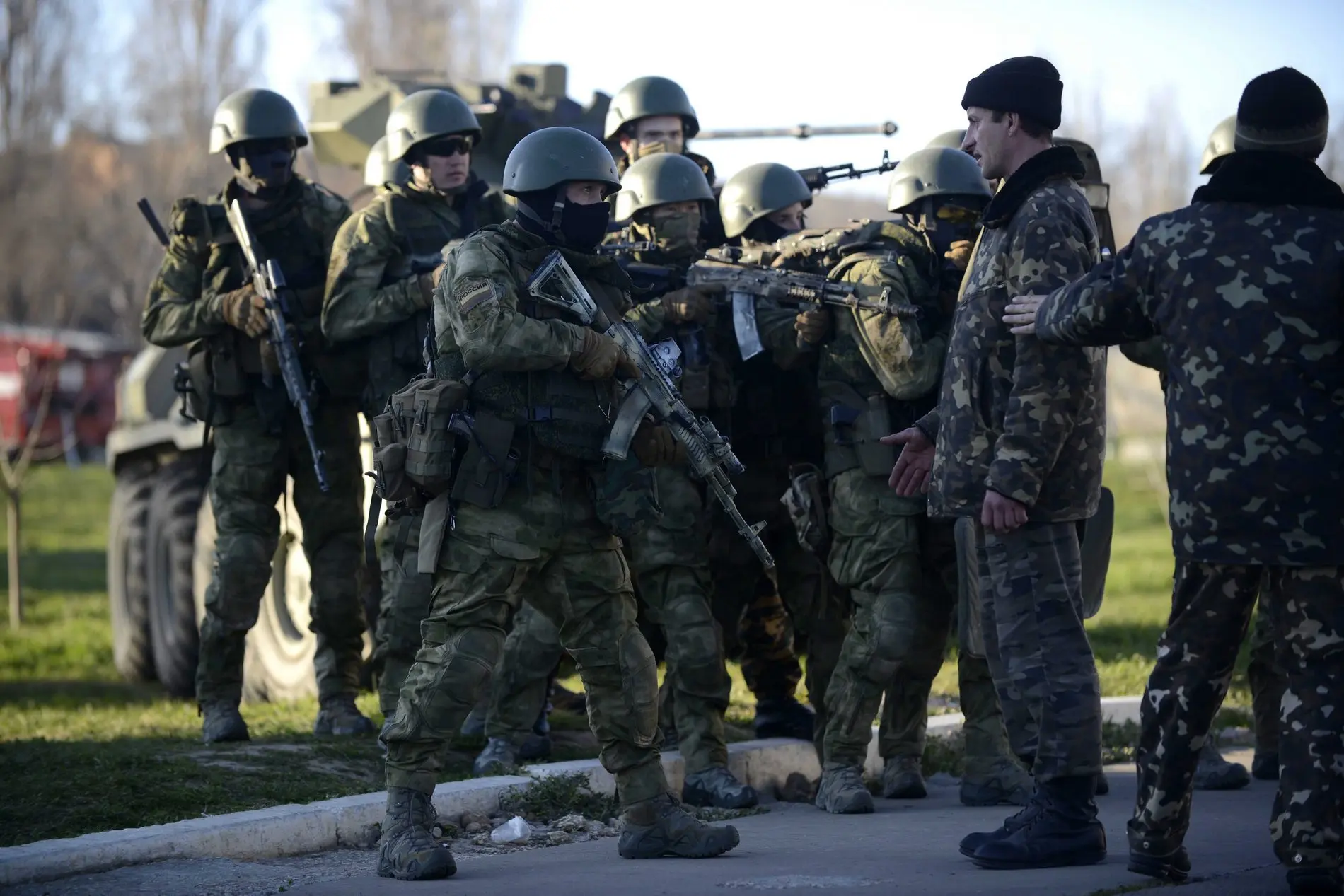 Konfrontation zwischen Soldaten auf der Krim