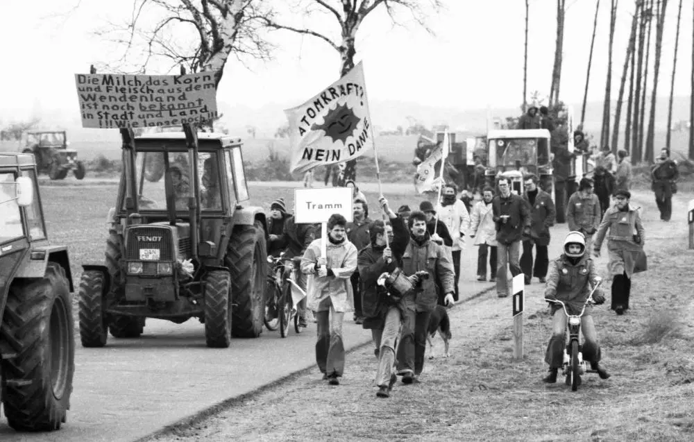 Bauern und Teile der Bevölkerung demonstrieren 1979 im Wendland