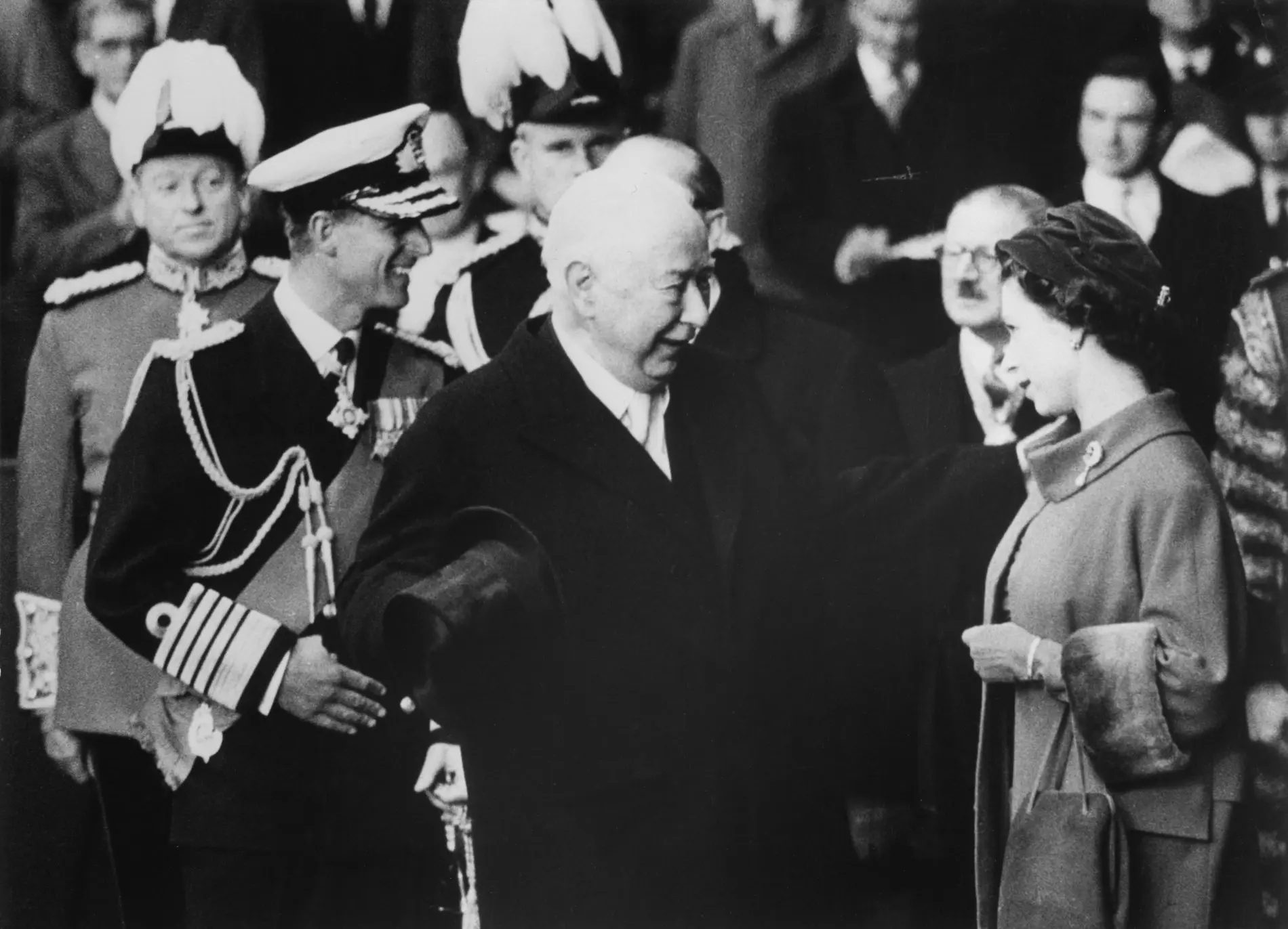 Bundespräsident Theodor Heuss und Königin Elisabeth II. 1958 in London.