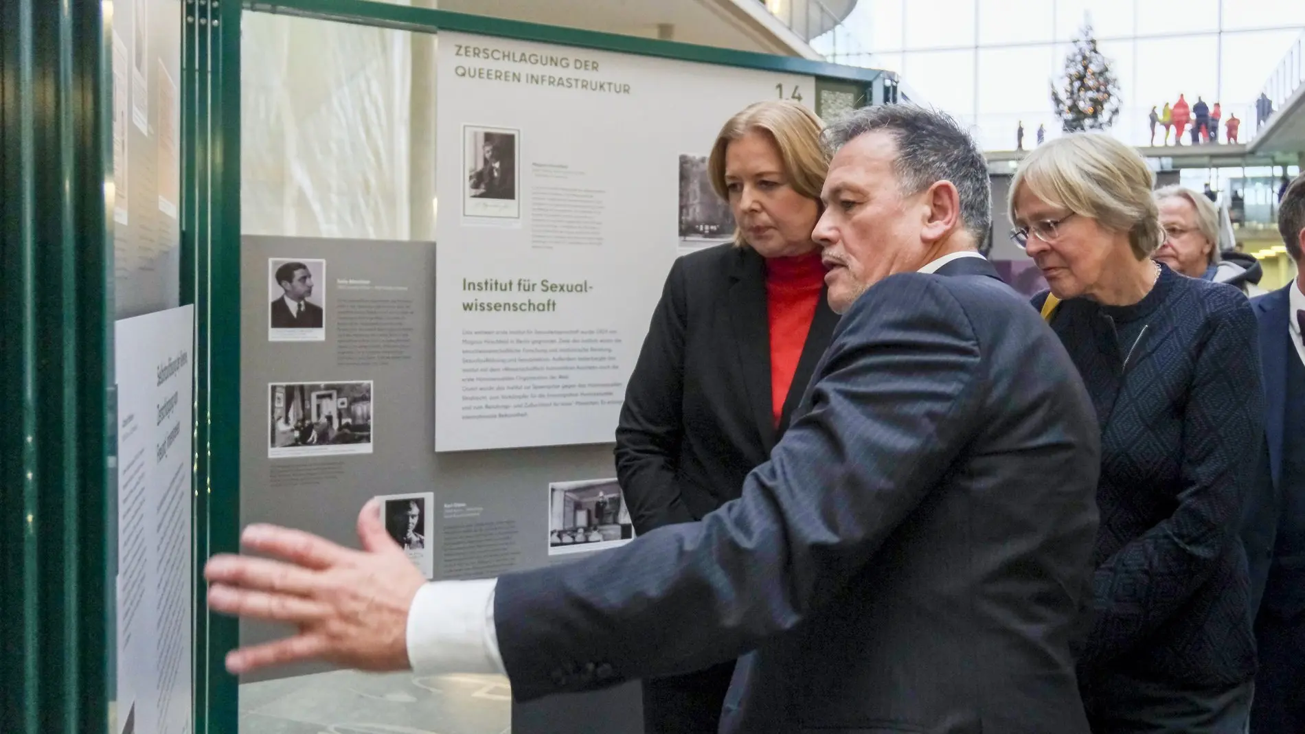 Ausstellungseröffnung Queeres Leben im Nationalsozialismus. Ausstellungseröffnung Queeres Leben im Nationalsozialismus.