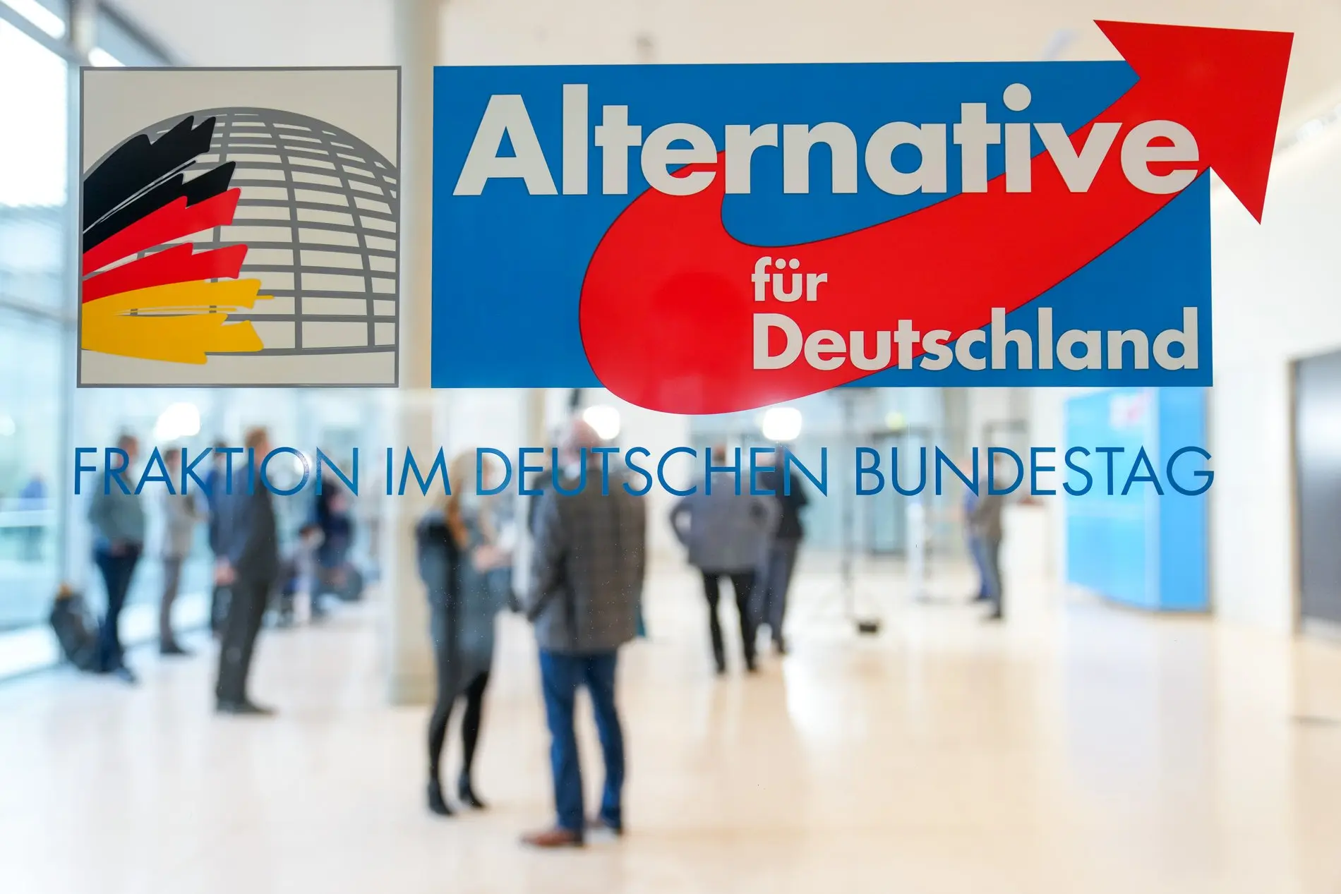 Logo der AfD-Bundestagsfraktion am Fraktionssaal