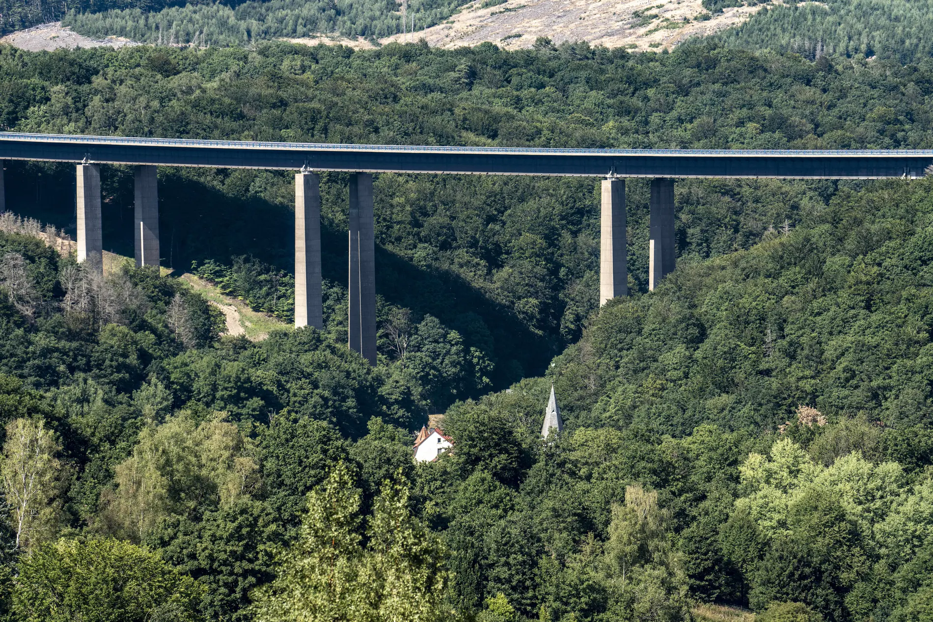 Ansicht der Rahmeder Talbrücke in NRW