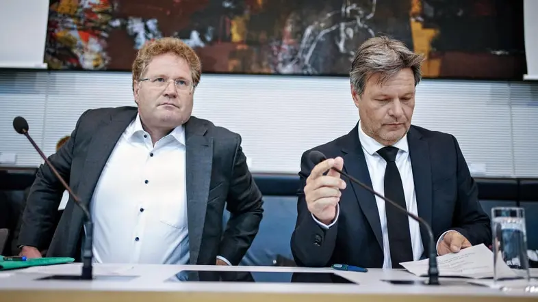Staatssekretär Patrick Graichen und Wirtschaftsminister Robert Habeck
