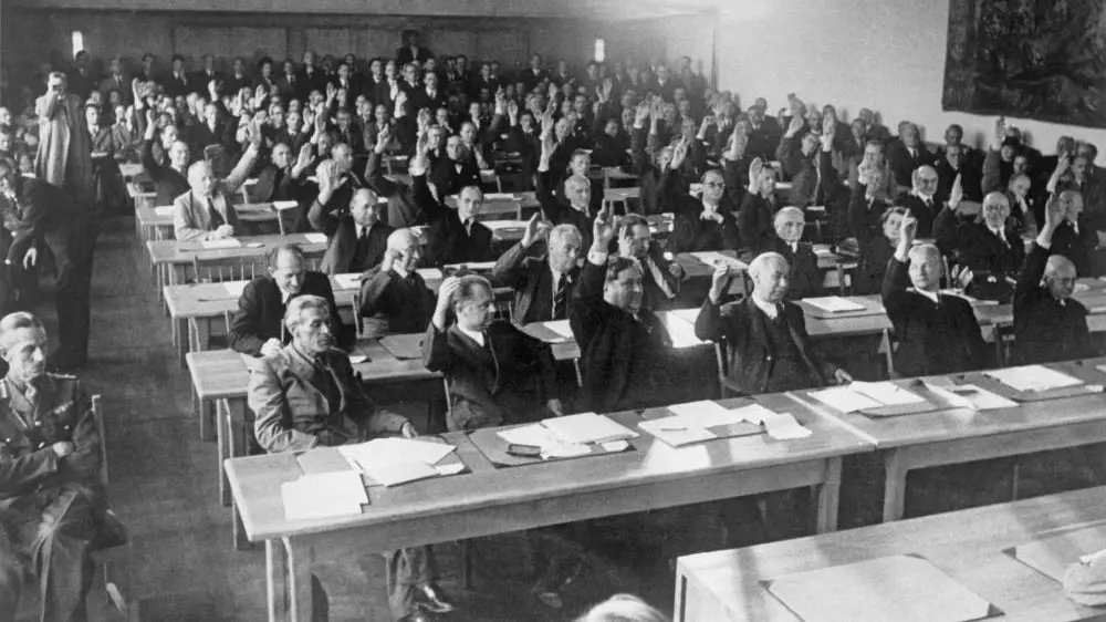 Konstituierung des Parlamentarischen Rates in der Pädagogischen Akademie Konstituierung des Parlamentarischen Rates in der Pädagogischen Akademie