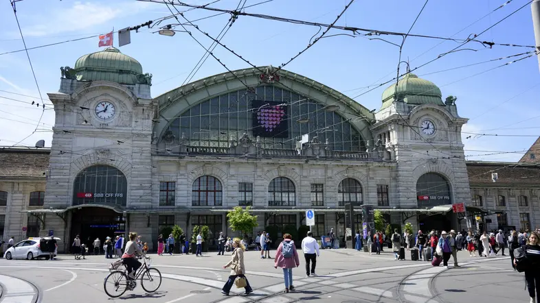 Bahnhof Basel Eingangsgebäude