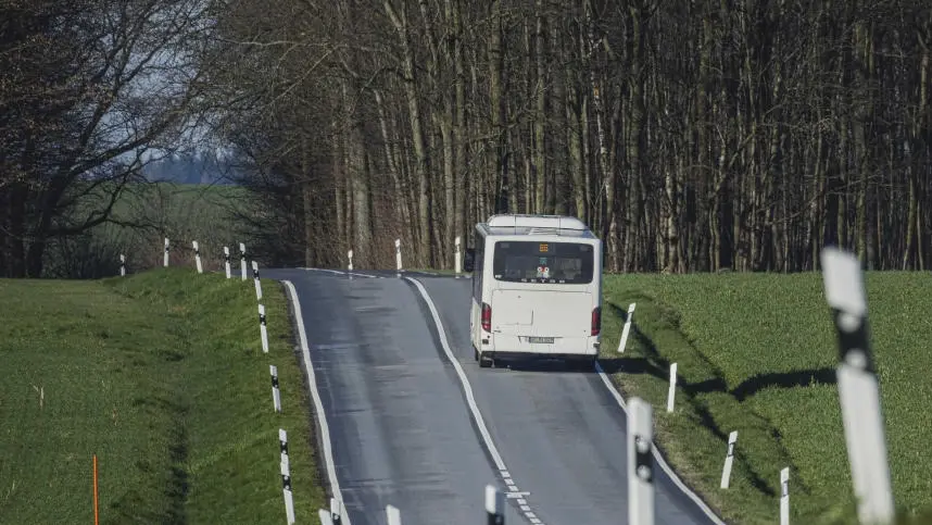 Ein Linienbus, aufgenommen in Pfaffendorf