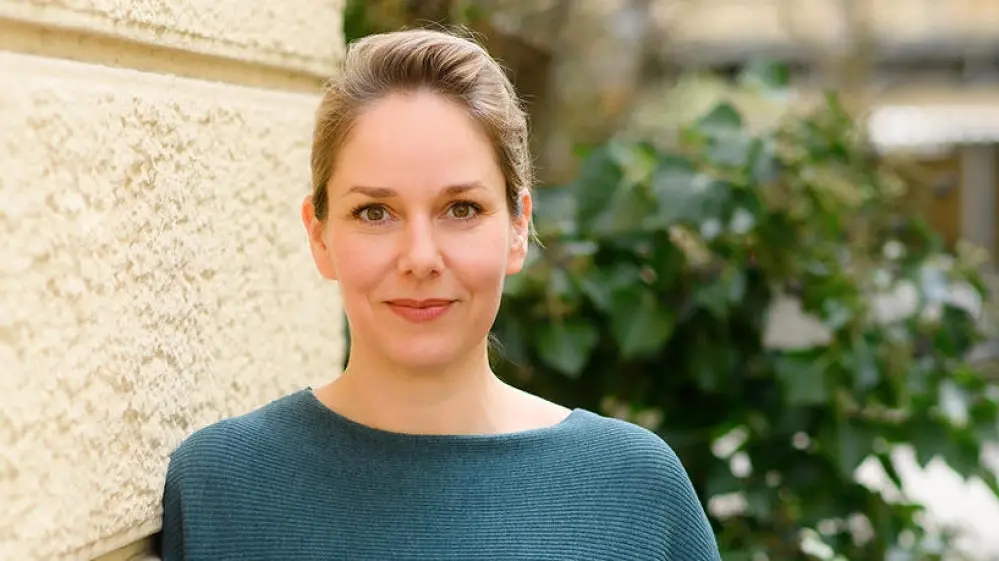 Julia Schoierer Julia Schoierer im Portrait