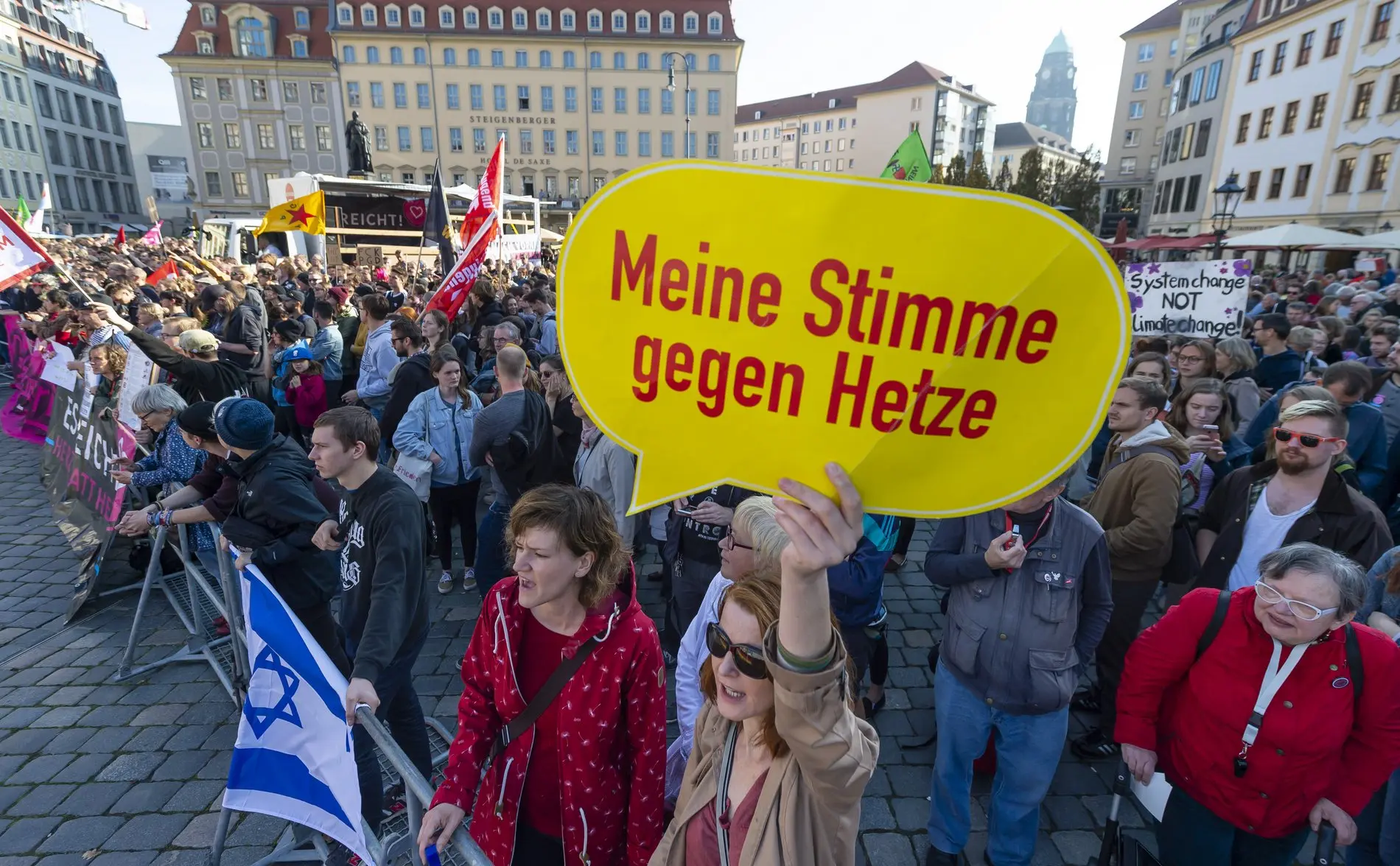 Protest gegen Pegida in Dresden Protest gegen Pegida in Dresden