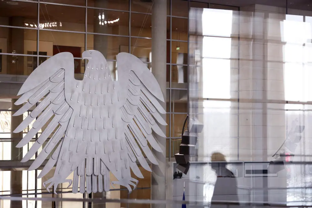Adler im Plenarsaal Bundesadler im Plenarsaal des Bundestages