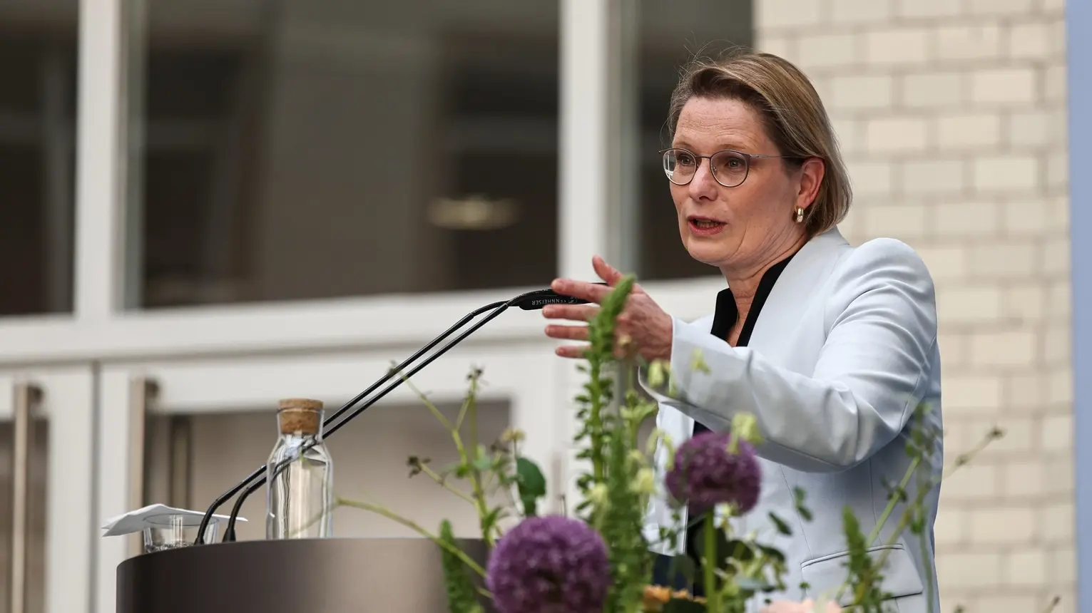 Mehr zum Thema Ministerin Hubig will neuen "Pakt für den Rechtsstaat"