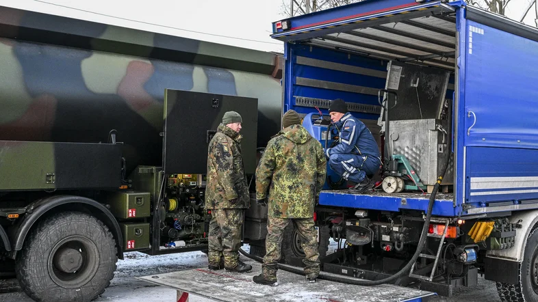 Die Bundeswehr unterstützt das Technische Hilfswerk