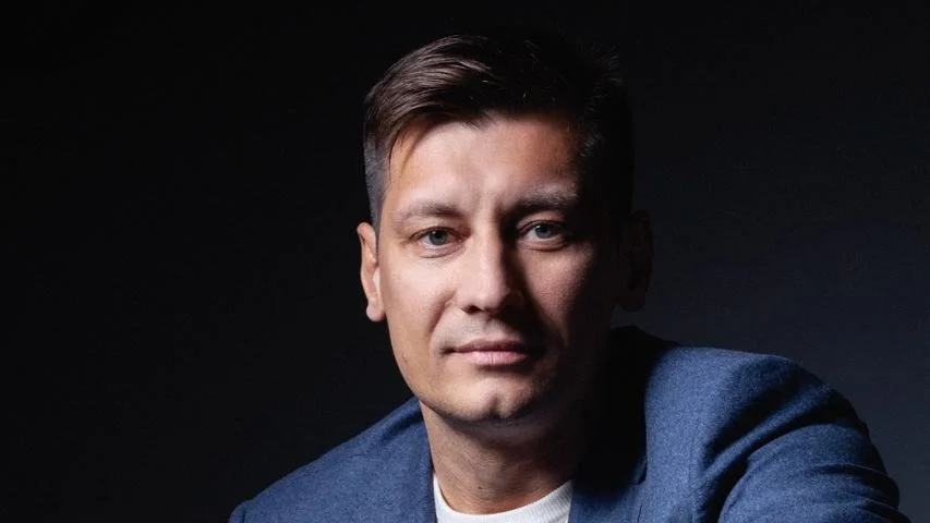 Dmitri Gudkow im Portrait