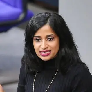 Schahina Gambir im Portrait