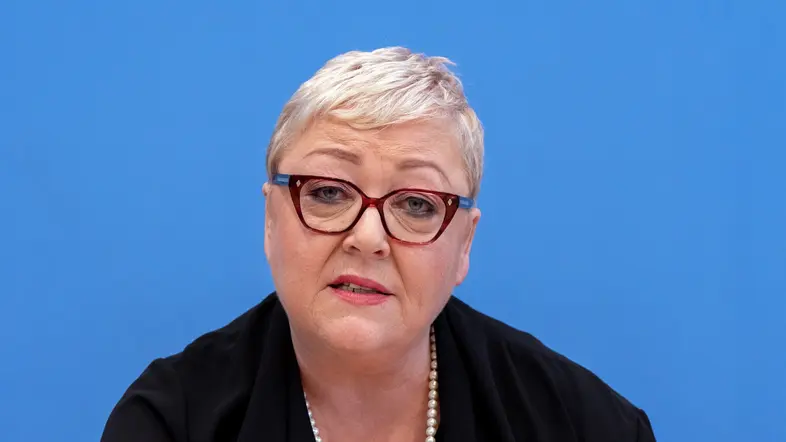 Portrait von Evelyn Zupke, Bundesbeauftragte für die Opfer der SED-Diktatur