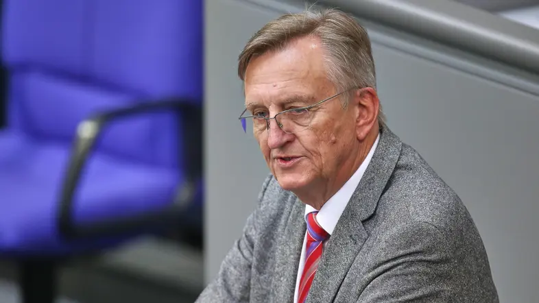 Georg Schroeter im Plenarsaal