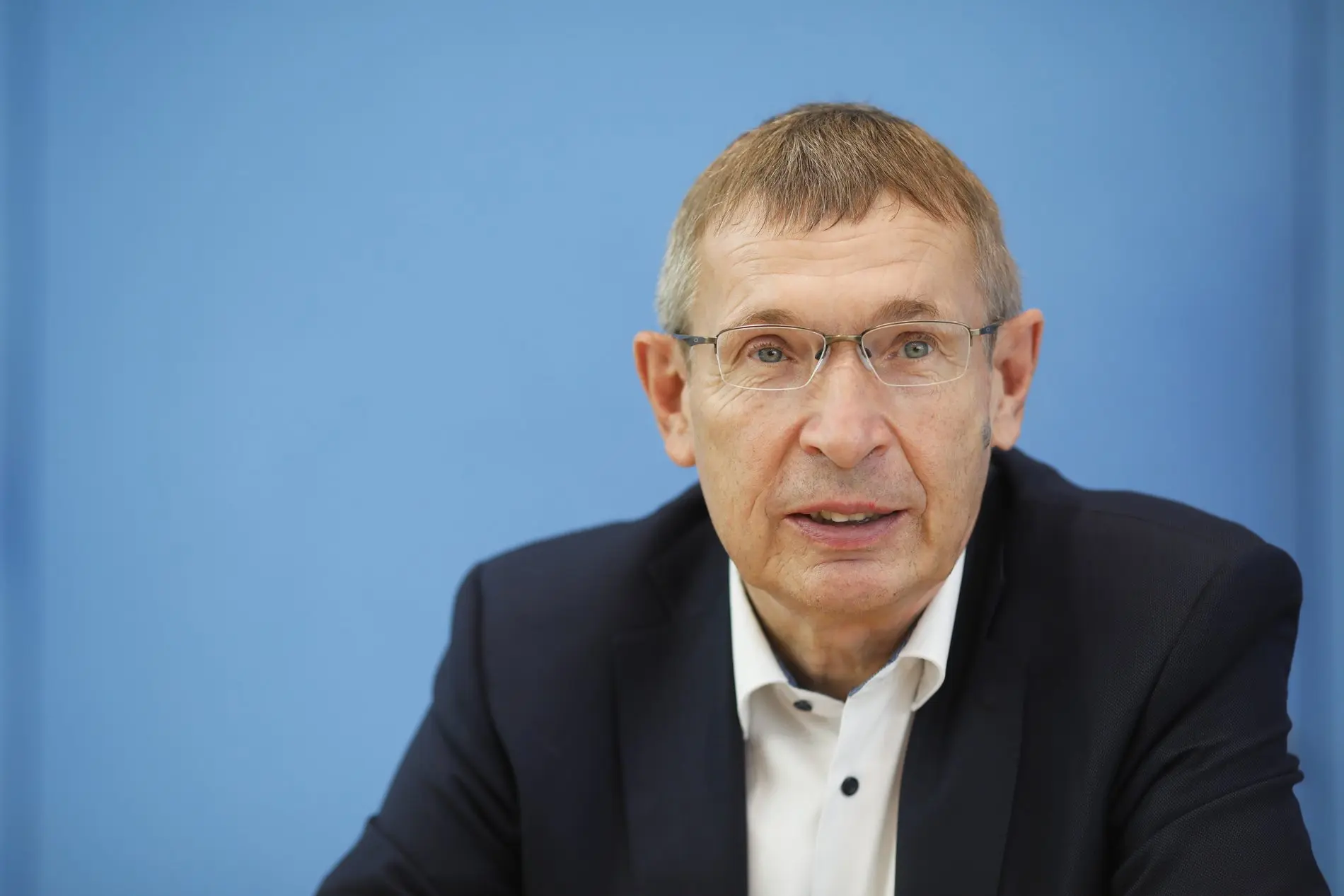Klaus Cichutek Klaus Cichutek, Präsident Paul-Ehrlich-Institut
