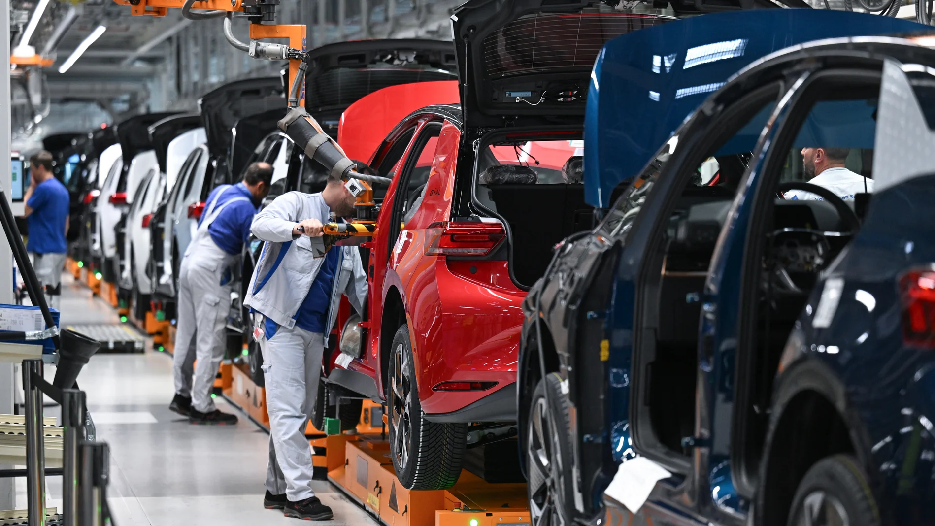 Die Elektrofahrzeuge ID.3 und Cupra Born werden im Volkswagen montiert