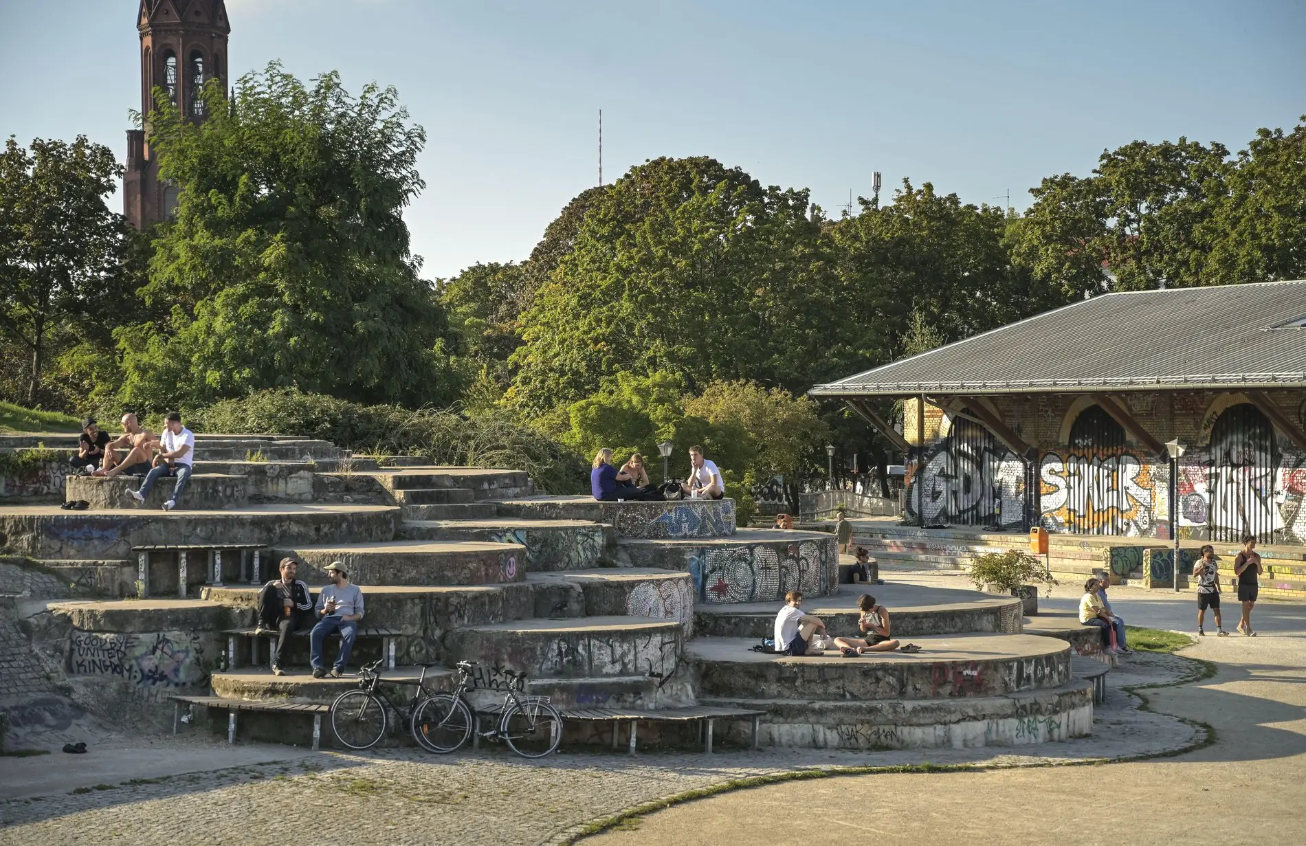 Foto des Pamukkale-Brunnens im Görlitzer Park in Berlin