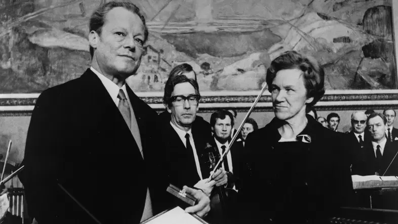 Willy Brandt erhält Friedensnobelpreis