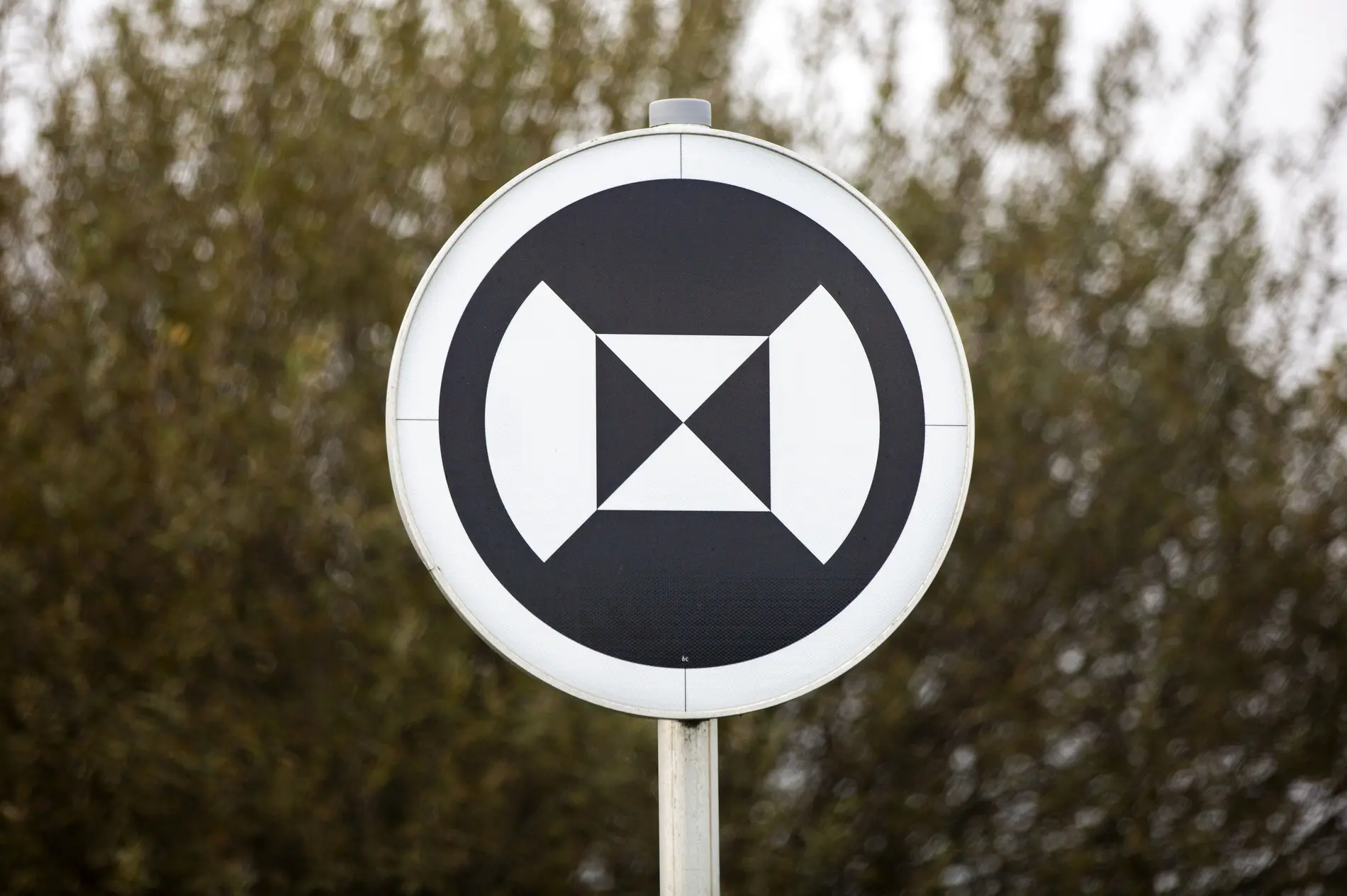 Verkehrszeichen für autonomes Fahren
