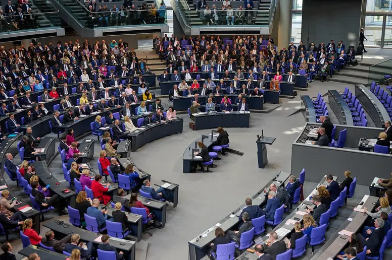 Blick in den Plenarsaal