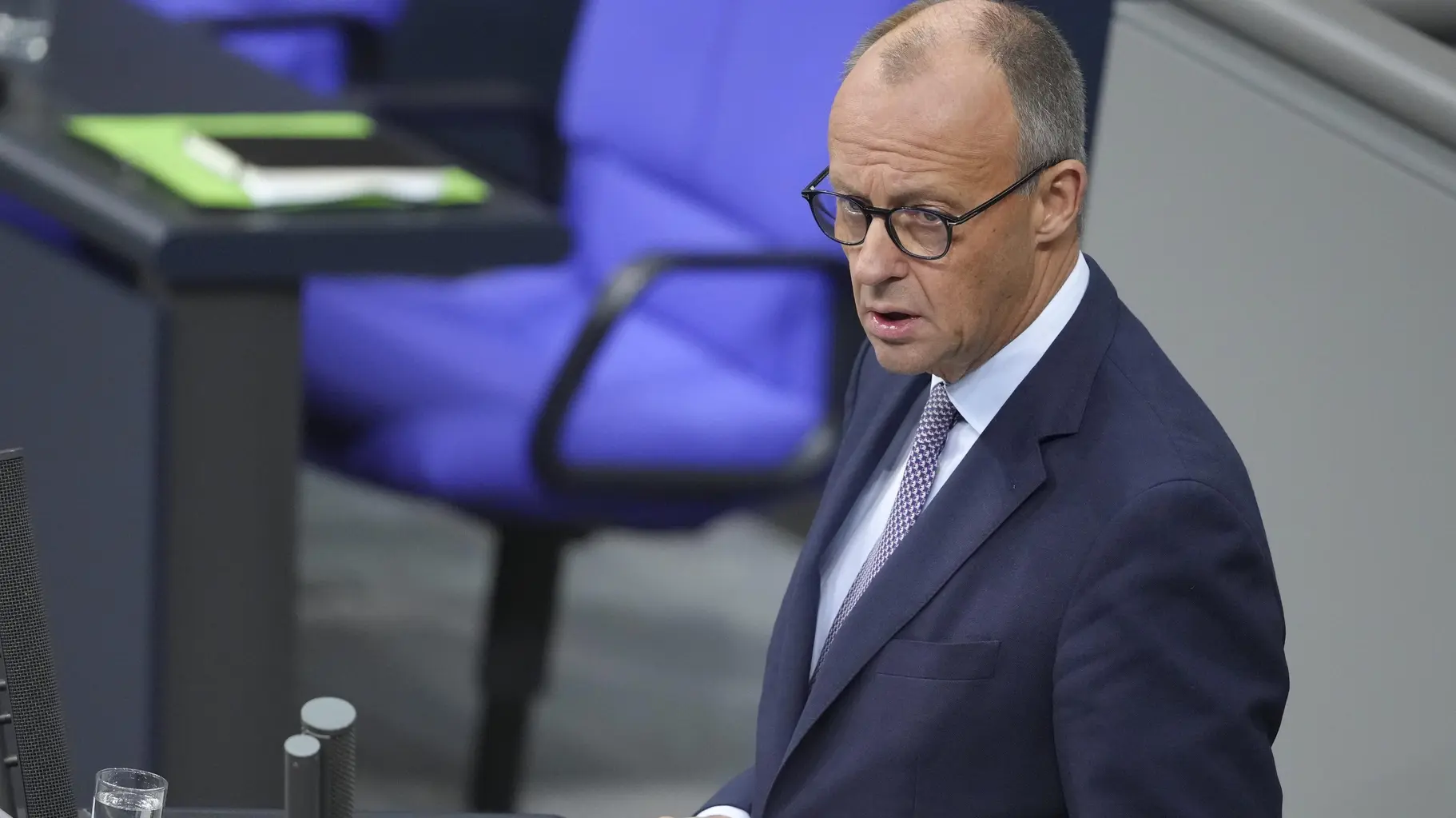Friedrich Merz bei seiner Rede und Abgabe einer Regierungserklärung