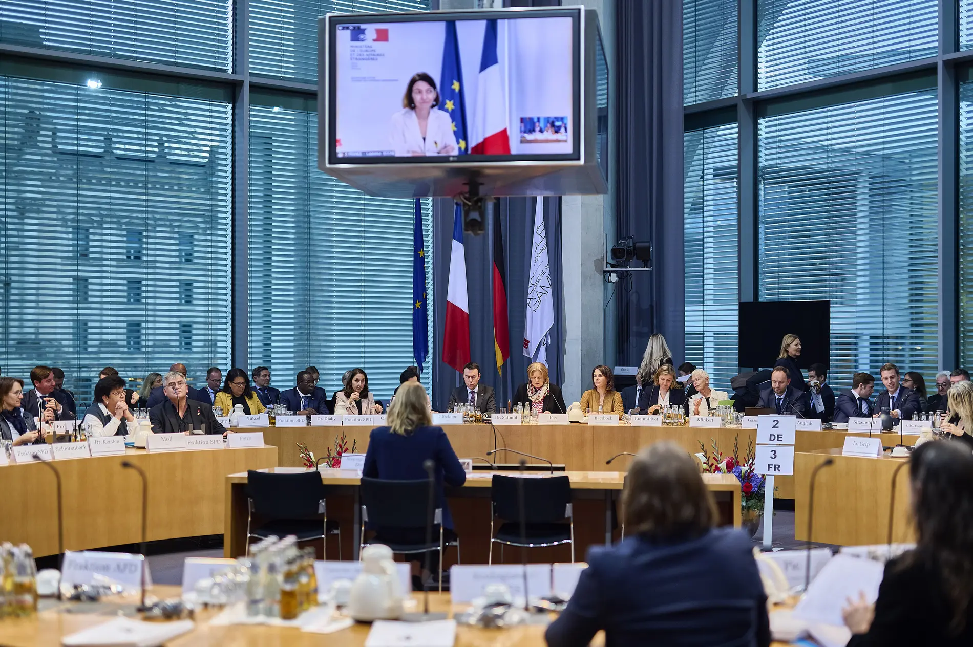 Die Deutsch-Französische Parlamentarische Versammlung Eröffnung der Deutsch-Französischen Parlamentarischen Versammlung mit Bärbel Bas, Annalena Baerbock und Yael Braun-Pivet.