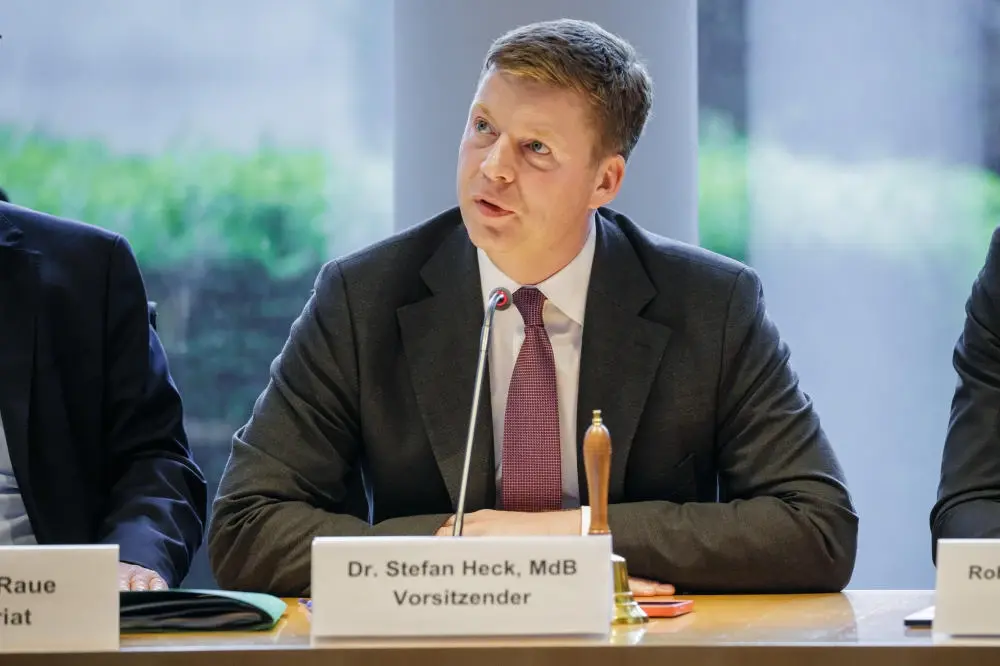 Untersuchungsausschuss zum Atomausstieg Stefan Heck während einer Sitzung des Untersuchungsausschusses.
