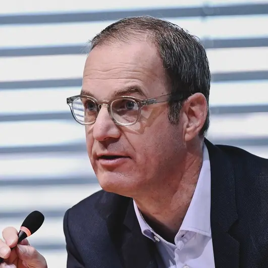 Carsten Spitzer beim Fachgespräch zum systematischen Zwangsdoping in der DDR.