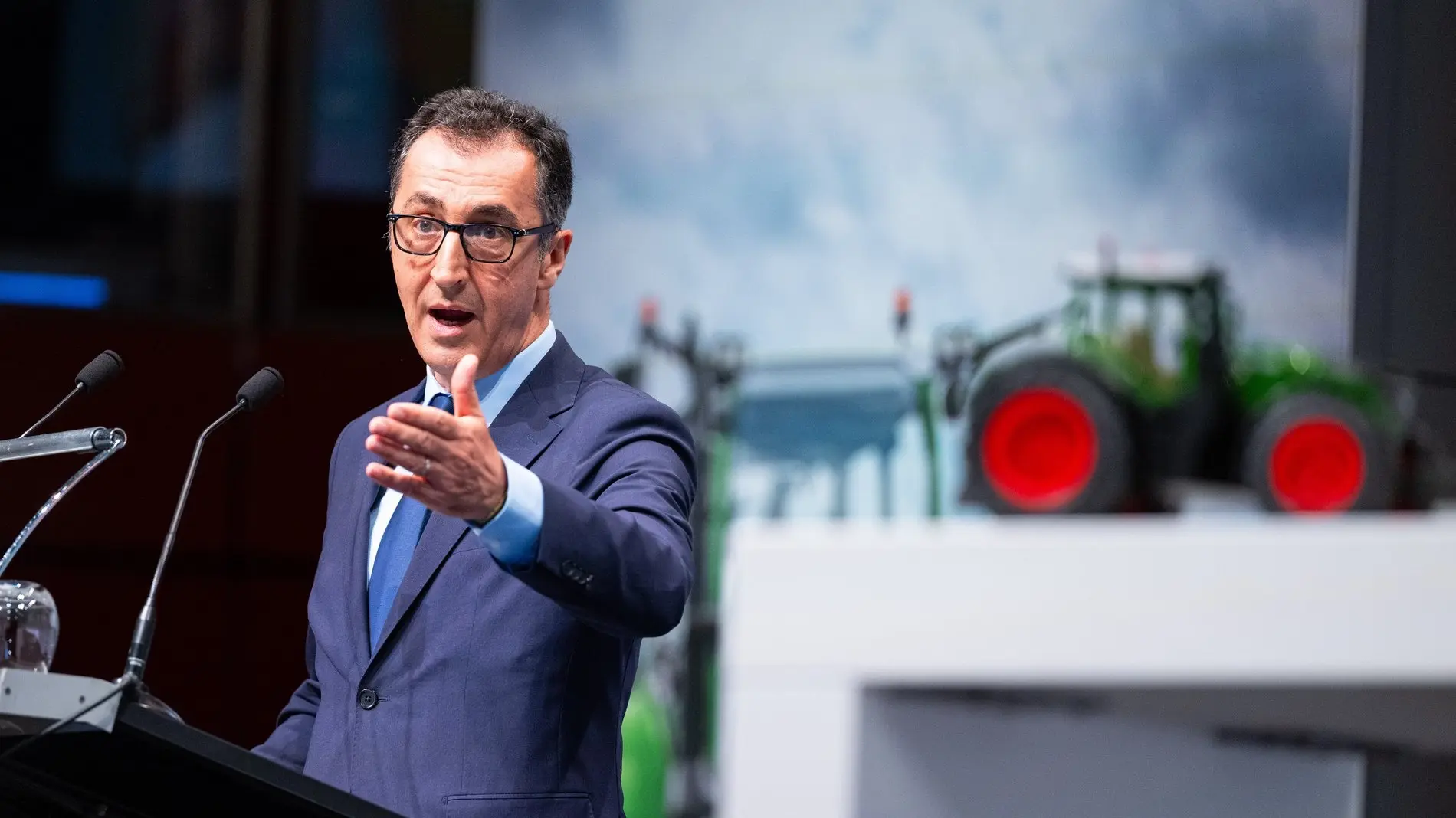 Cem Özdemir Bundeslandwirtschaftsminister Cem Özdemir am Rednerpult