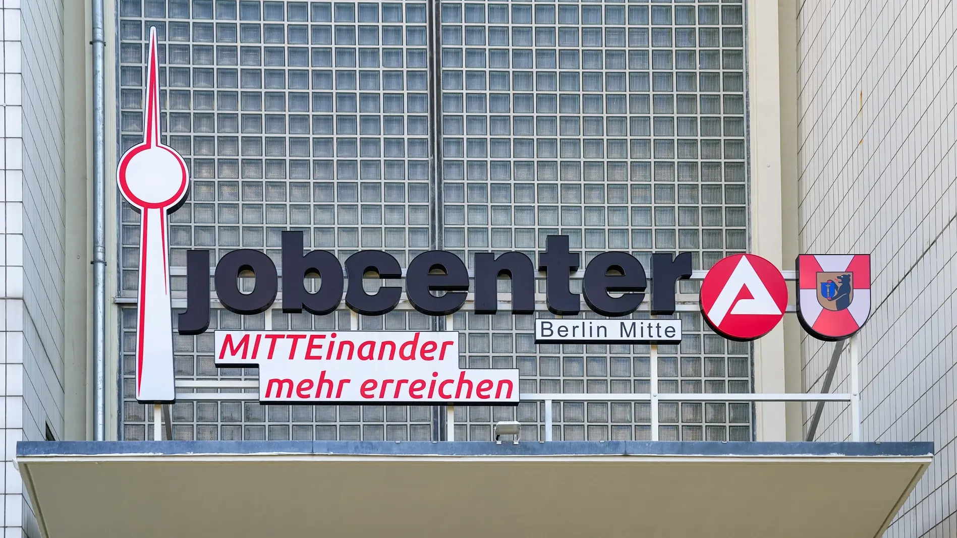 Jobcenter Berlin Mitte Eingangsbereich vom Jobcenter in Mitte.