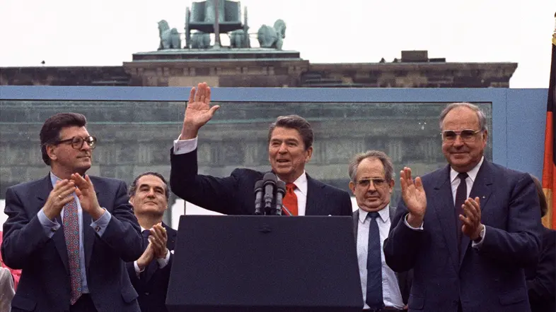Ronald Reagan vor dem Brandenburger Tor