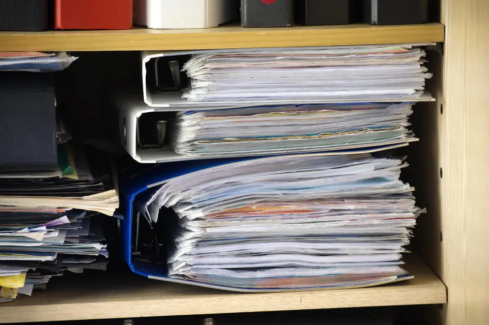 Ein Berg voller Ordner