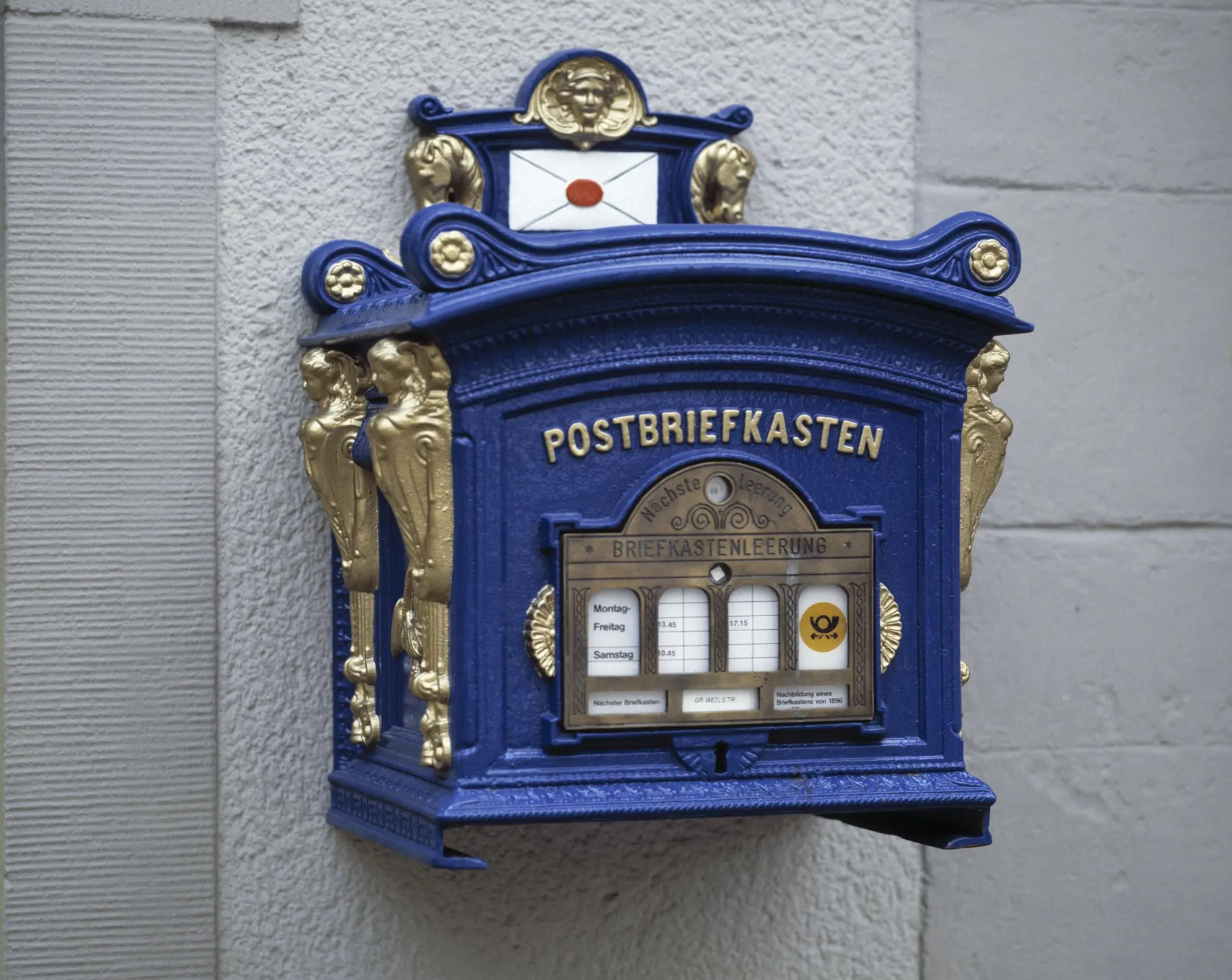 Briefkasten der Deutschen Post im Jahr 1988.