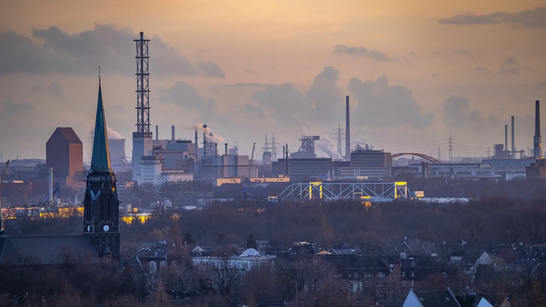 Skyline der Innenstadt von Duisburg.