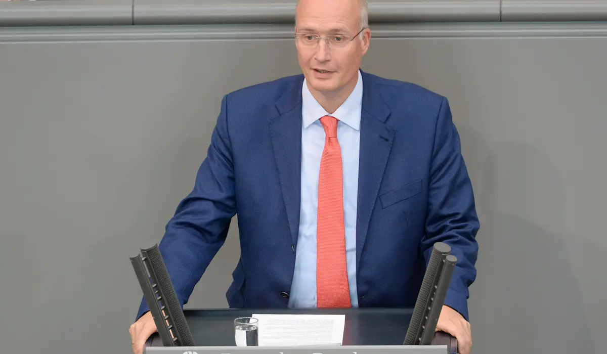 Jörn König am Rednerpult