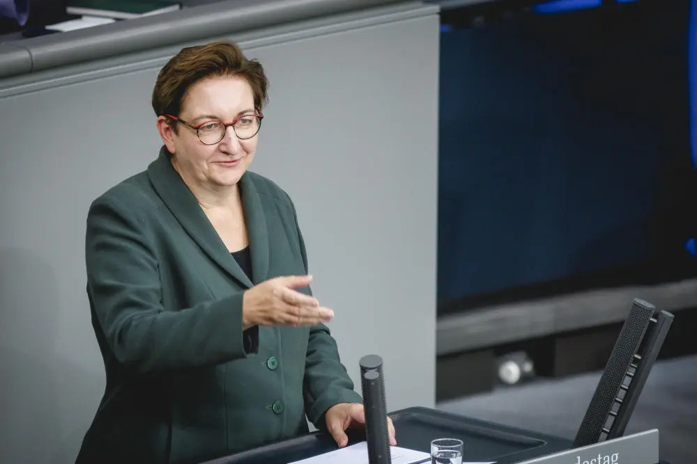 Bundesministerin für Wohnen, Stadtentwicklung und Bauwesen: Klara Geywitz Klara Geywitz spricht im Deutschen Bundestag