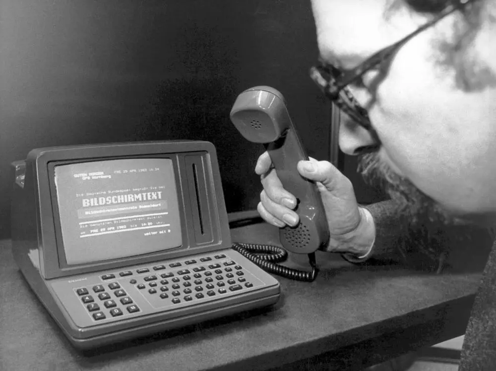 Der Bildschirmtext war für kurze Zeit der neuste Schrei. Der Bildschirmtext war für kurze Zeit der neuste Schrei.