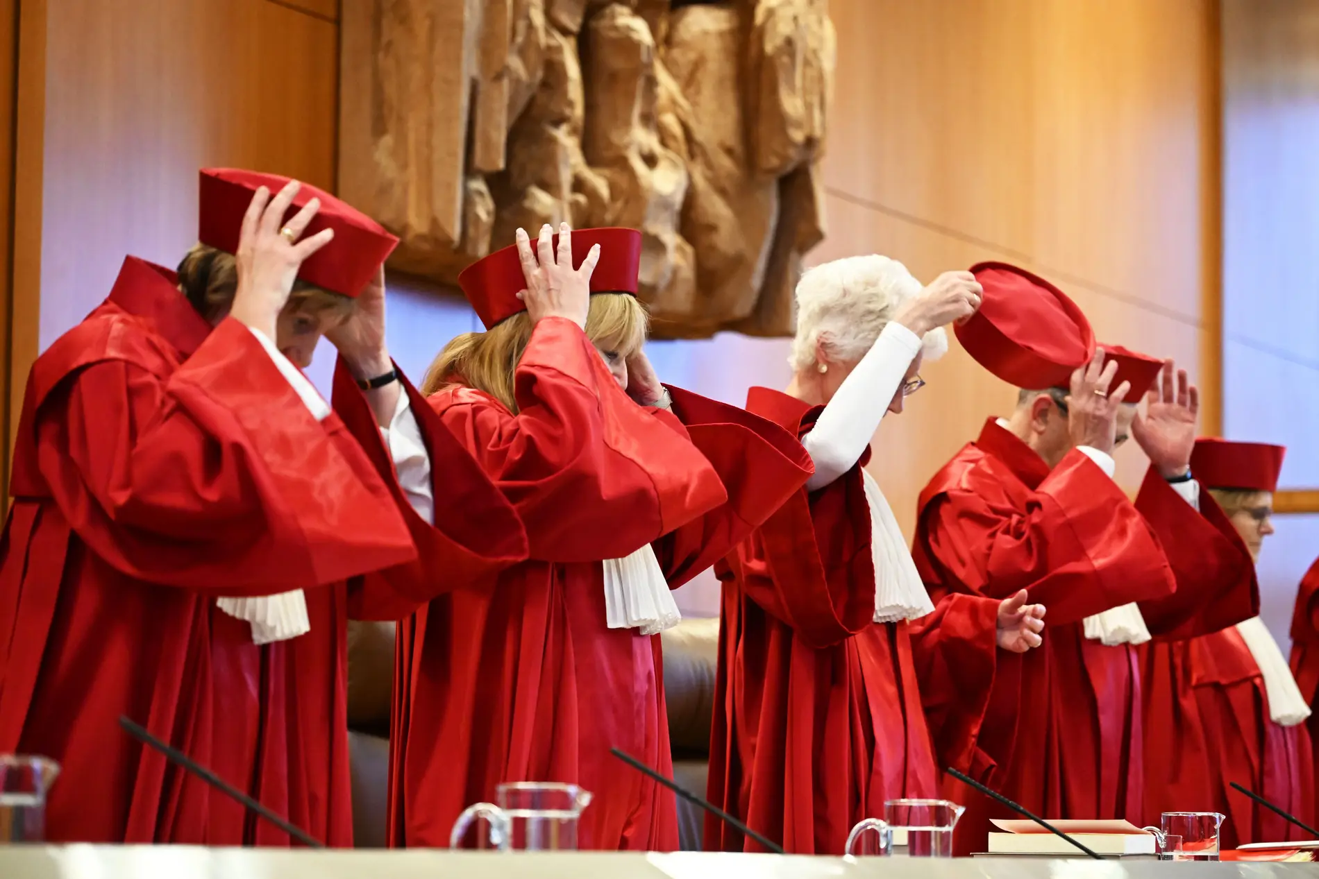 Der Zweite Senat des Bundesverfassungsgerichts Der Zweite Senat des Bundesverfassungsgerichts