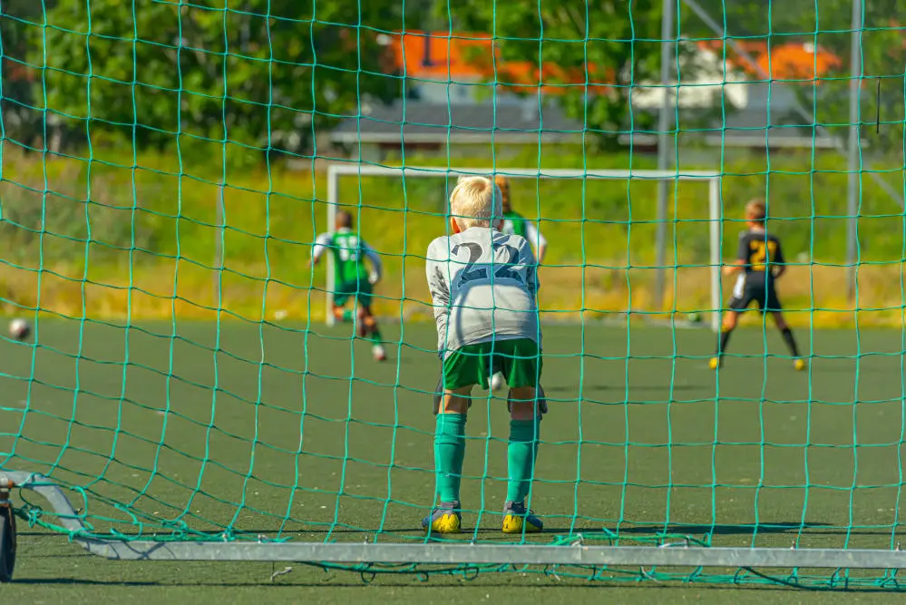 Kinder beim Fußball