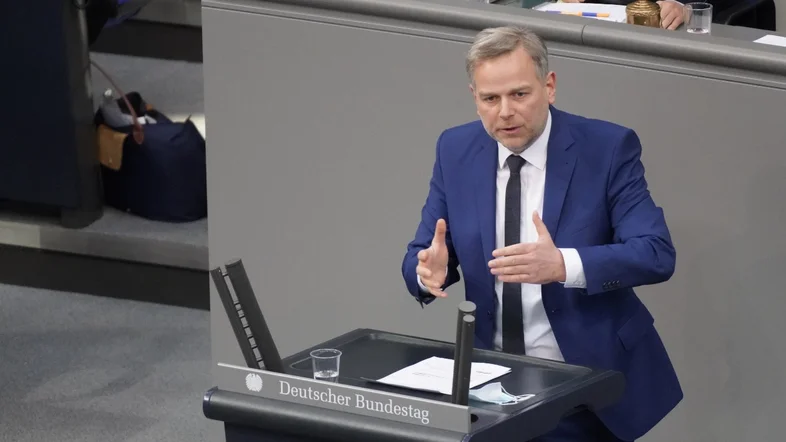 Leif-Erik Holm am Rednerpult