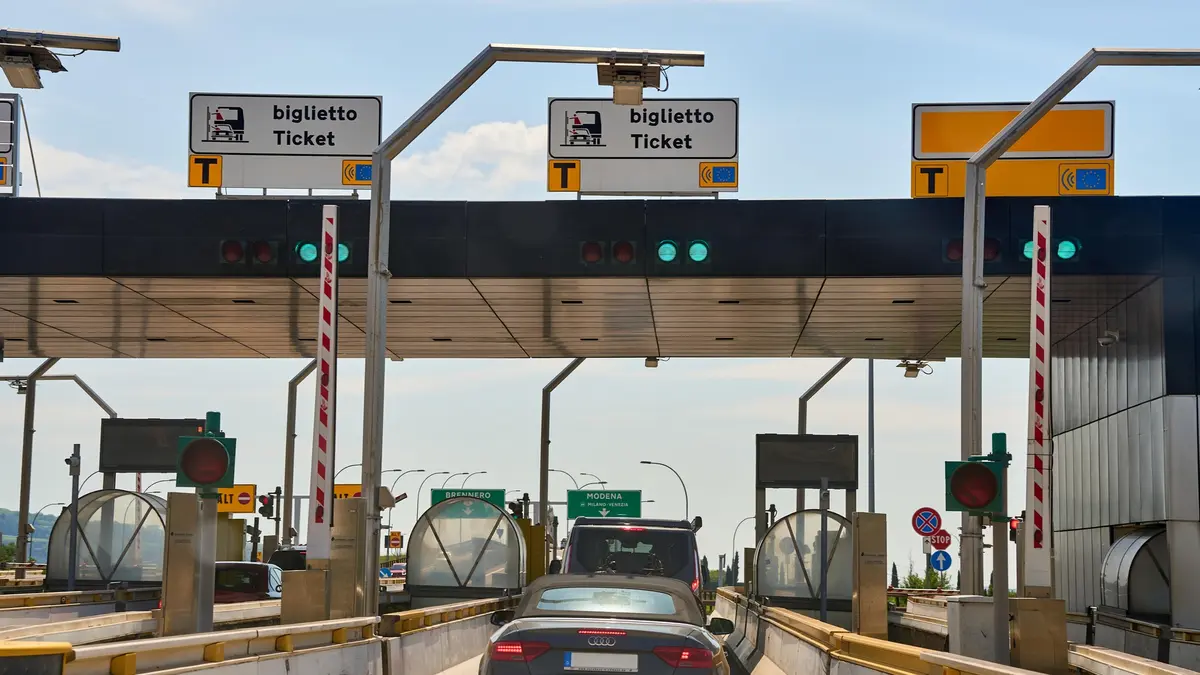 Mautstation auf der Autobahn in Italien
