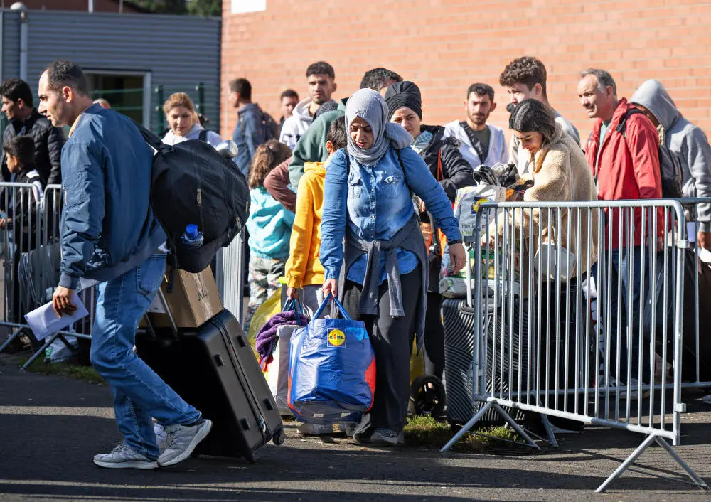 Flüchtlinge in der hessischen Erstaufnahmeeinrichtung in Gießen s0511-Asyl-Fluechtlinge__4c