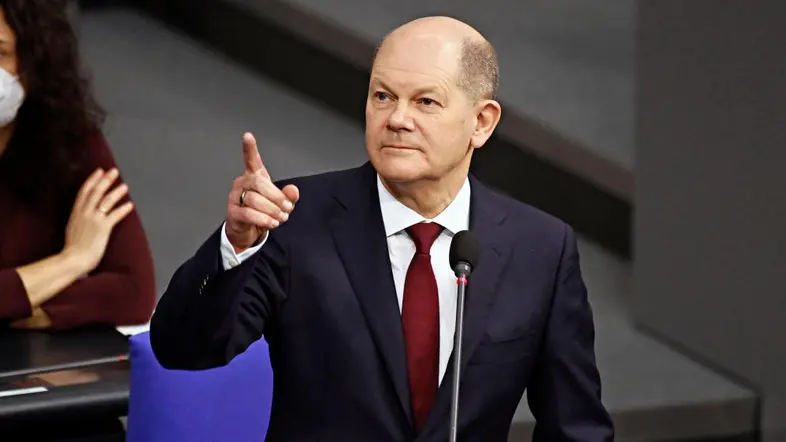 Bundeskanzler Olaf Scholz während der Regierungsbefragung im Bundestag.