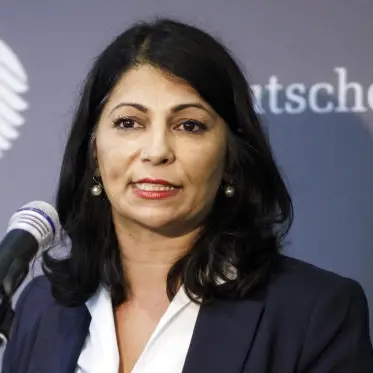 Derya Türk-Nachbaur im Portrait