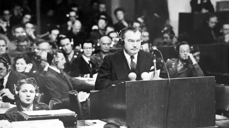 Chefankläger Robert H. Jackson während der Verhandlung im Gerichtssaal 